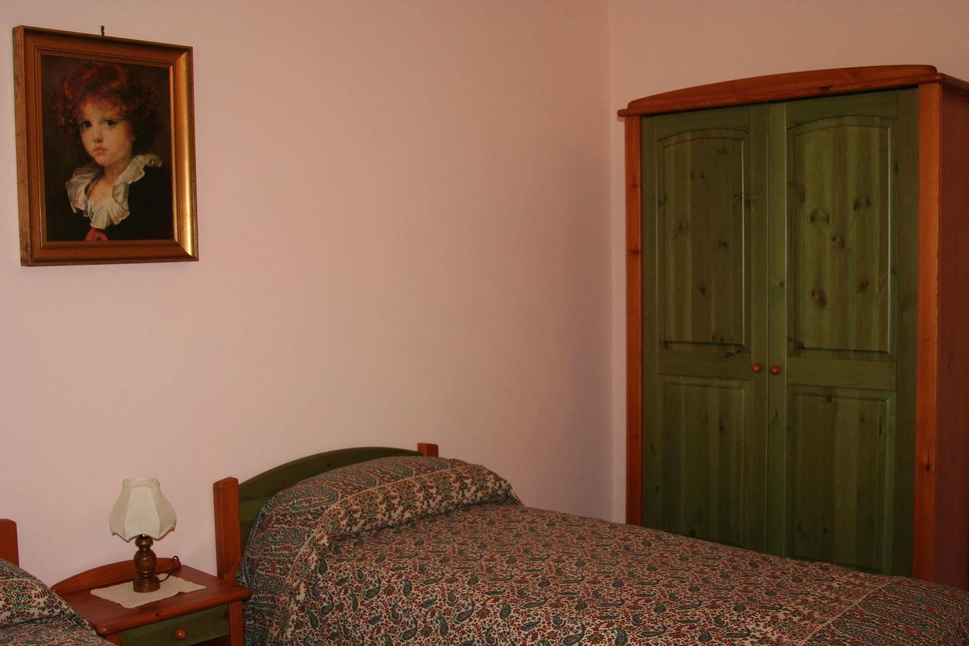 Agriturismo Altana Del Motto Rosso Gattico Extérieur photo